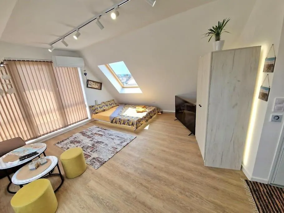 Sunny Apartment In The Centre Varna Bulgária